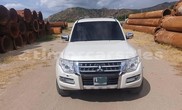 Buy Used Mitsubishi Pajero White Car in Aileu in Aileu Buy Used Mitsubishi Pajero White Car in Aileu in Aileu