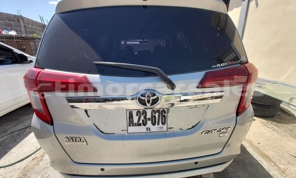 Buy Used Toyota Caldina Silver Car in Tilomar in Cova Lima Buy Used Toyota Caldina Silver Car in Tilomar in Cova Lima