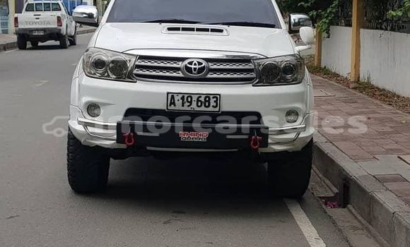 Buy Used Toyota Fortuner White Car in Dili in Dili