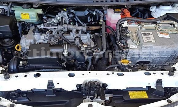 Acheter Occasion Voiture Toyota Aqua Blanc à Dili, Dili Acheter Occasion Voiture Toyota Aqua Blanc à Dili, Dili