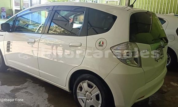 Acheter Occasion Voiture Honda Fit Blanc à Dili, Dili Acheter Occasion Voiture Honda Fit Blanc à Dili, Dili