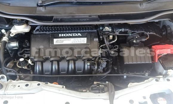 Acheter Occasion Voiture Honda Fit Blanc à Dili, Dili Acheter Occasion Voiture Honda Fit Blanc à Dili, Dili