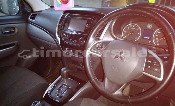 Buy Used Mitsubishi Triton Silver Car in Baucau in Baucau Buy Used Mitsubishi Triton Silver Car in Baucau in Baucau