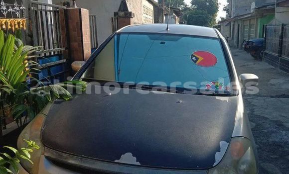 Buy Used Honda Stream Blue Car in Dili in Dili Buy Used Honda Stream Blue Car in Dili in Dili