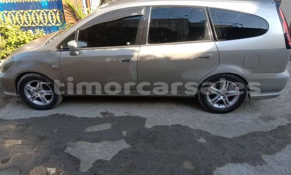 Buy Used Honda Stream Blue Car in Dili in Dili Buy Used Honda Stream Blue Car in Dili in Dili