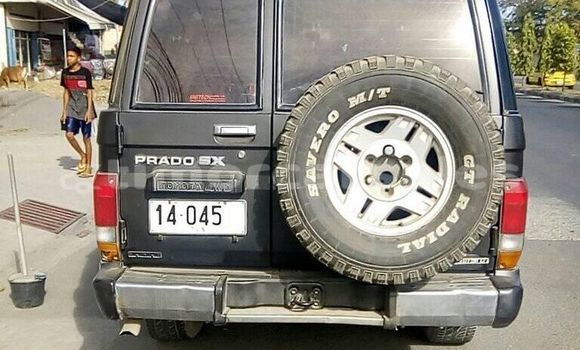 Acheter Occasion Voiture Toyota Land Cruiser Noir à Dili, Dili Acheter Occasion Voiture Toyota Land Cruiser Noir à Dili, Dili