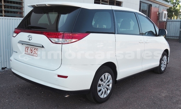 Acheter Import Voiture Toyota Previa Blanc à Dili, Dili Acheter Import Voiture Toyota Previa Blanc à Dili, Dili