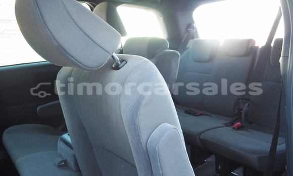 Acheter Import Voiture Toyota Previa Blanc à Dili, Dili Acheter Import Voiture Toyota Previa Blanc à Dili, Dili