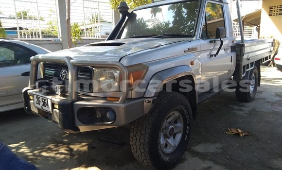 Acheter Occasion Voiture Toyota Land Cruiser Gris à Dili, Dili Acheter Occasion Voiture Toyota Land Cruiser Gris à Dili, Dili