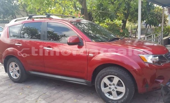 Acheter Occasion Voiture Mitsubishi Outlander Rouge à Dili, Dili Acheter Occasion Voiture Mitsubishi Outlander Rouge à Dili, Dili