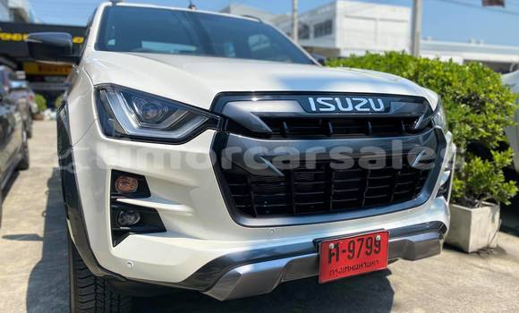 Buy New Toyota Hiluxe Revo Black Car in Aileu in Aileu Buy New Toyota Hiluxe Revo Black Car in Aileu in Aileu