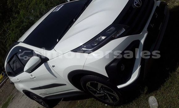 Acheter Occasion Voiture Toyota Rush Blanc à Dili, Dili Acheter Occasion Voiture Toyota Rush Blanc à Dili, Dili