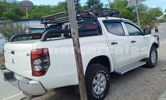Buy Used Mitsubishi Triton White Car in Aileu in Aileu Buy Used Mitsubishi Triton White Car in Aileu in Aileu